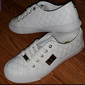 White guess shoes